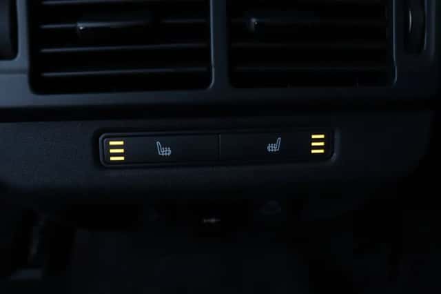 Land Rover Range Rover Evoque (2026) thumbnail 53