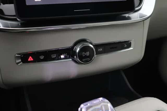 Volvo XC90 (2026) thumbnail 39