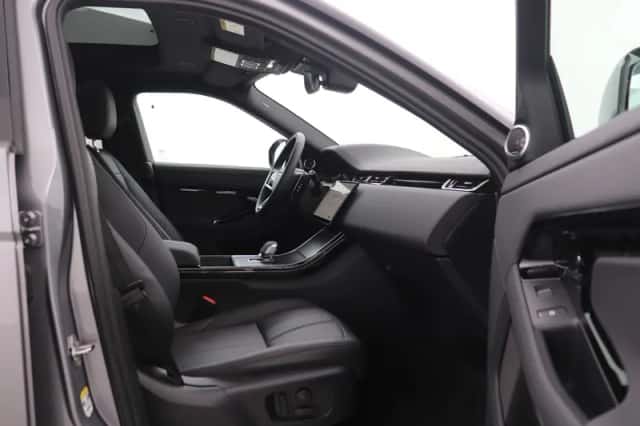 Land Rover Range Rover Evoque (2026) thumbnail 5