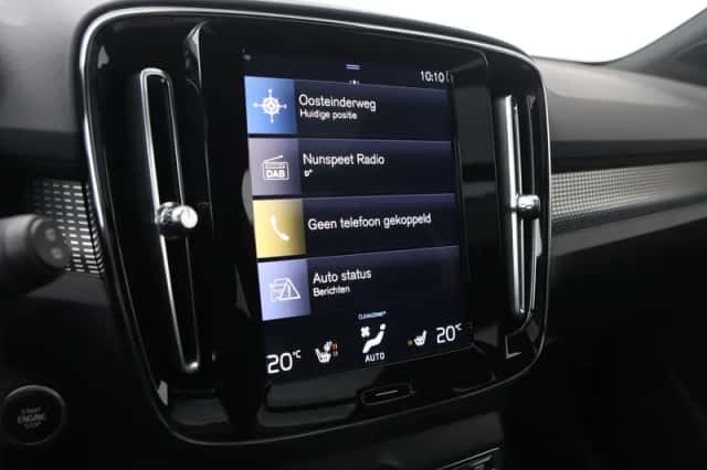 Volvo XC40 (2022) thumbnail 23