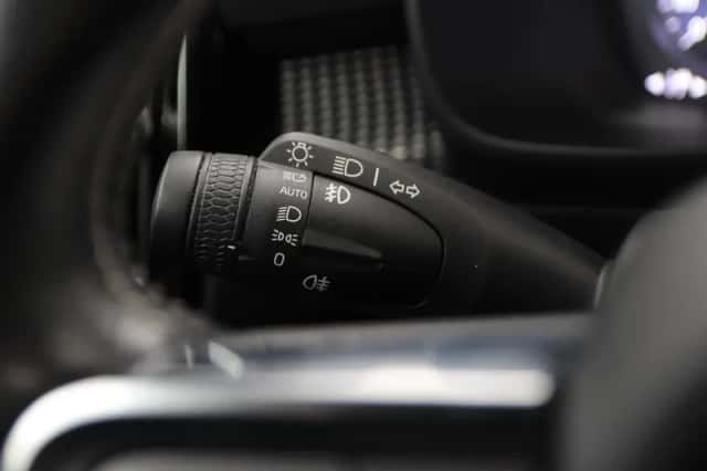 Volvo XC40 (2022) thumbnail 37