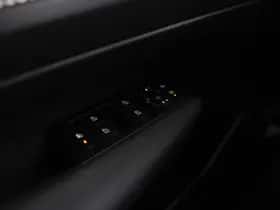 Volvo XC40 (2022) thumbnail 40