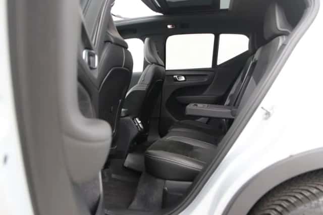 Volvo XC40 (2022) thumbnail 42