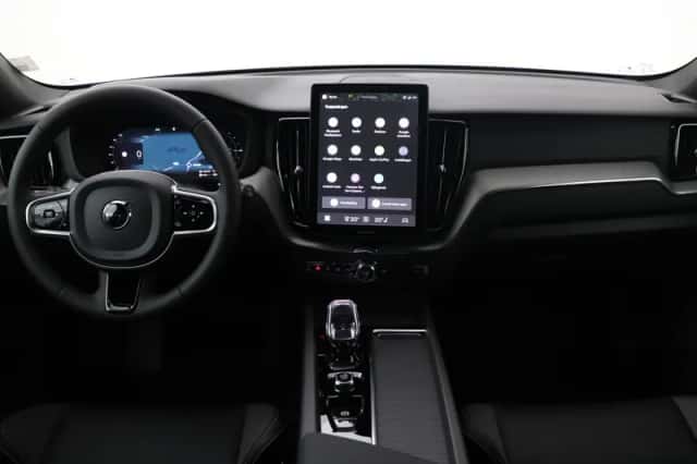 Volvo XC60 (2025) thumbnail 4