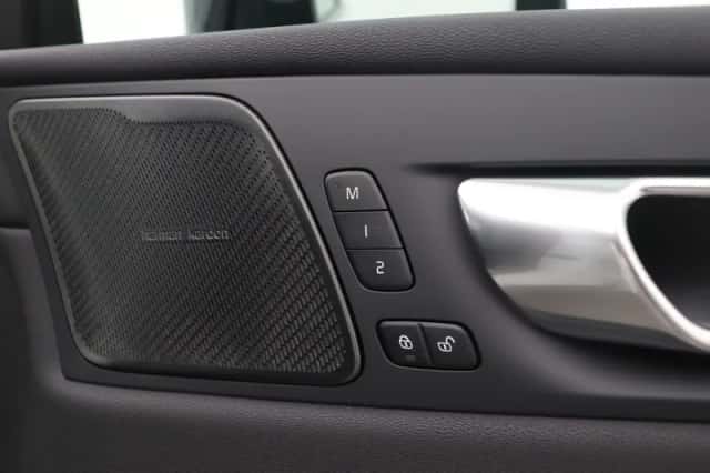 Volvo XC60 (2025) thumbnail 50