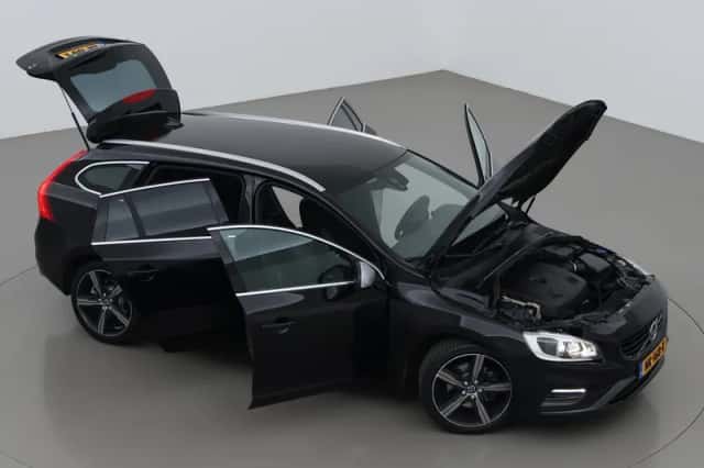 Volvo V60 (2017) thumbnail 6