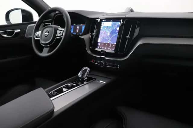 Volvo XC60 (2025) thumbnail 17