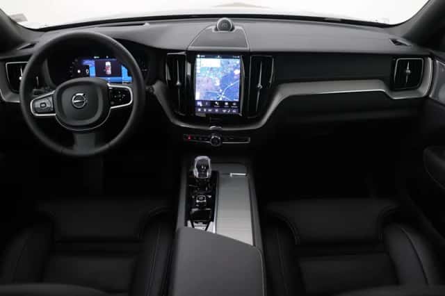 Volvo XC60 (2025) thumbnail 4
