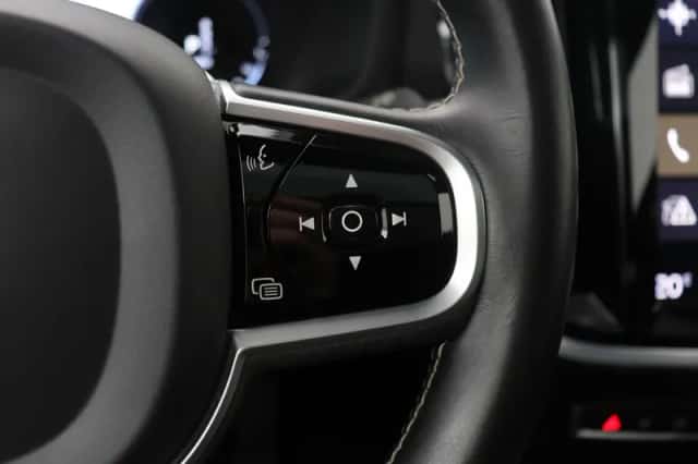 Volvo V60 (2020) thumbnail 44