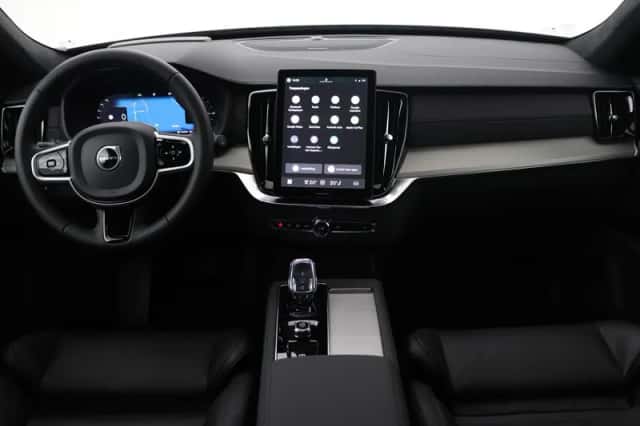 Volvo XC90 (2026) thumbnail 4
