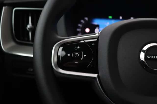 Volvo XC60 (2025) thumbnail 43
