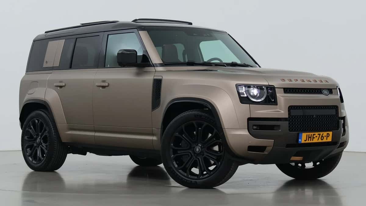 Land Rover Defender — foto 1