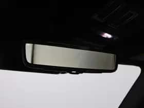 Land Rover Defender thumbnail 14