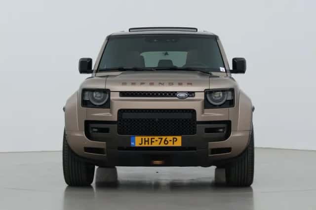 Land Rover Defender (2025) thumbnail 16