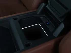 Land Rover Defender thumbnail 19