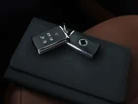 Land Rover Defender thumbnail 20
