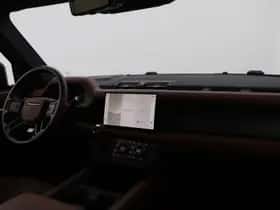 Land Rover Defender thumbnail 21