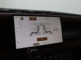 Land Rover Defender thumbnail 29