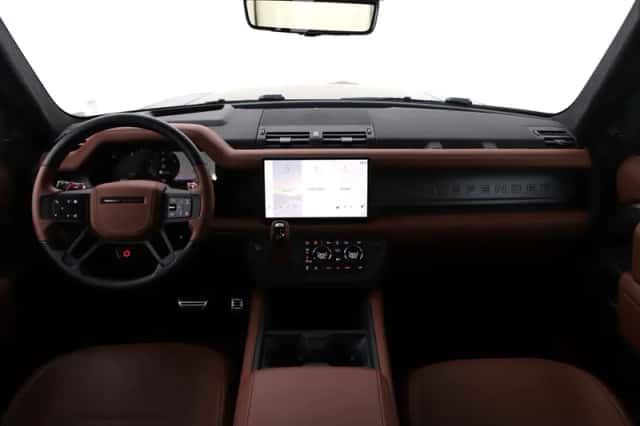 Land Rover Defender (2025) thumbnail 4