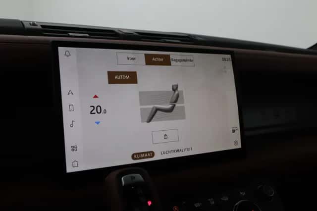 Land Rover Defender (2025) thumbnail 31