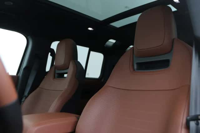 Land Rover Defender (2025) thumbnail 51