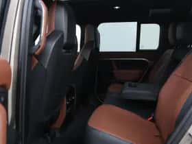 Land Rover Defender thumbnail 52