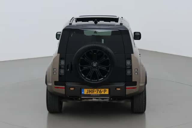 Land Rover Defender (2025) thumbnail 9