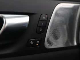 Volvo XC60 thumbnail 42
