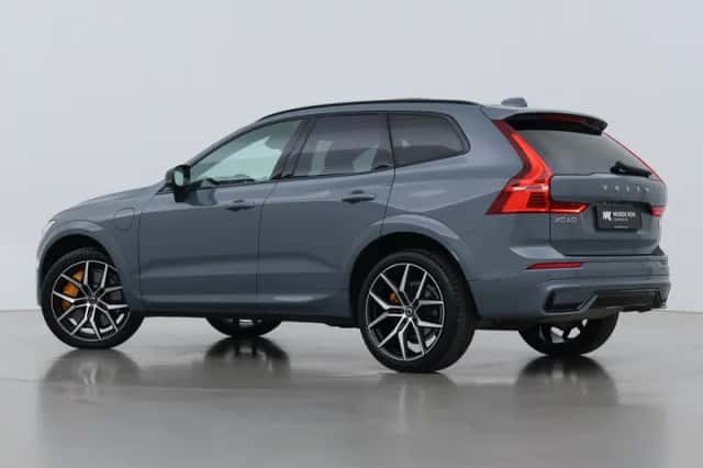 Volvo XC60 (2023) thumbnail 2