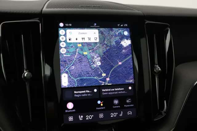 Volvo XC60 (2023) thumbnail 23
