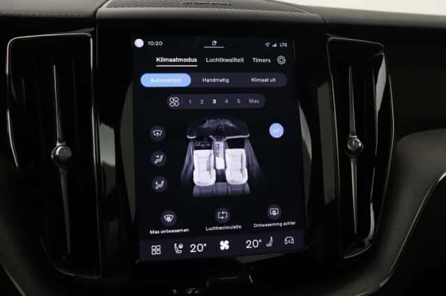 Volvo XC60 (2023) thumbnail 26