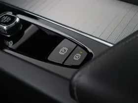 Volvo XC60 (2023) thumbnail 42