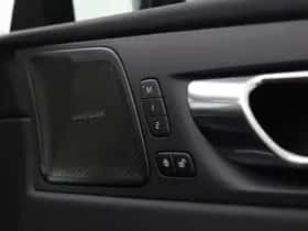 Volvo XC60 (2023) thumbnail 49