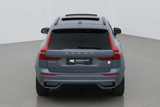 Volvo XC60 (2023) thumbnail 9