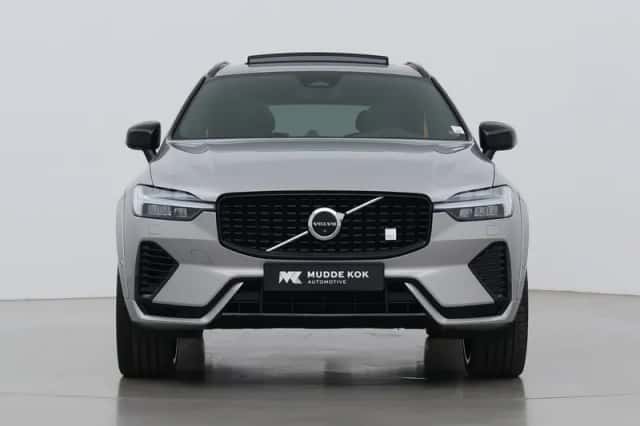 Volvo XC60 (2023) thumbnail 16