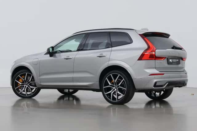 Volvo XC60 (2023) thumbnail 2