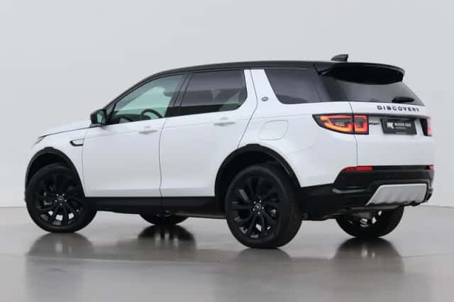 Land Rover Discovery Sport (2025) thumbnail 2