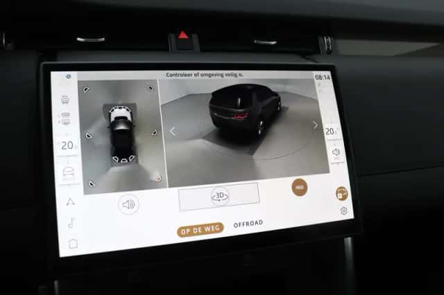 Land Rover Discovery Sport (2025) thumbnail 13