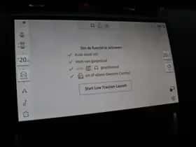 Land Rover Discovery Sport (2025) thumbnail 31