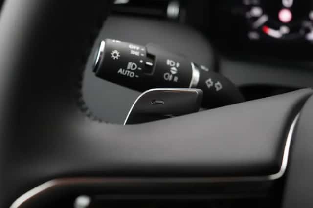 Land Rover Discovery Sport (2025) thumbnail 48
