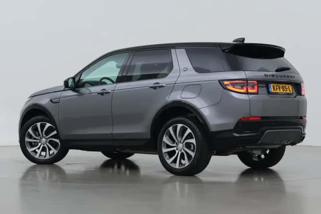Land Rover Discovery Sport (2025) thumbnail 2
