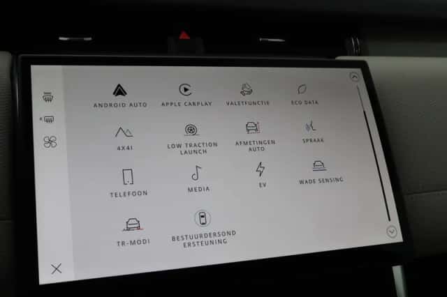 Land Rover Discovery Sport (2025) thumbnail 30