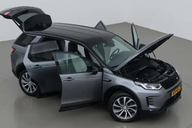 Land Rover Discovery Sport (2025) thumbnail 6