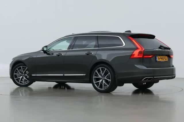 Volvo V90 (2020) thumbnail 2