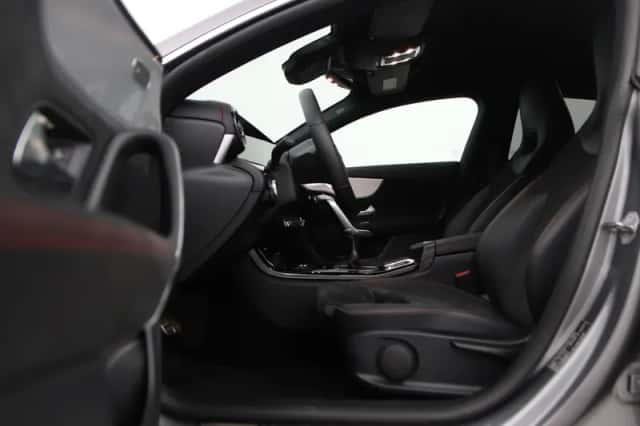 Mercedes-Benz CLA-Klasse (2020) thumbnail 3