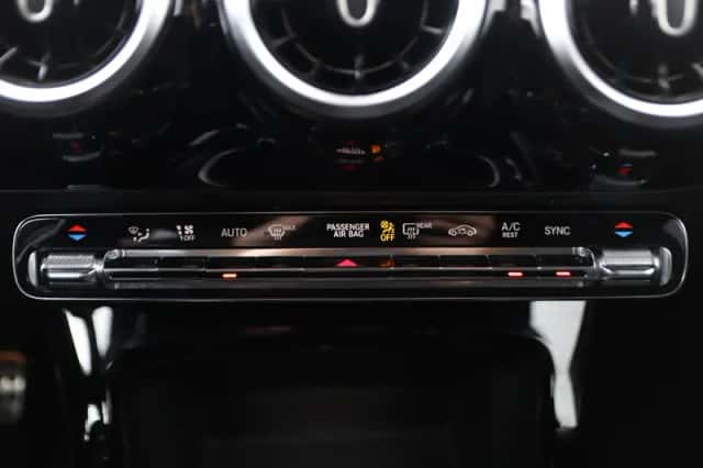 Mercedes-Benz CLA-Klasse (2020) thumbnail 32