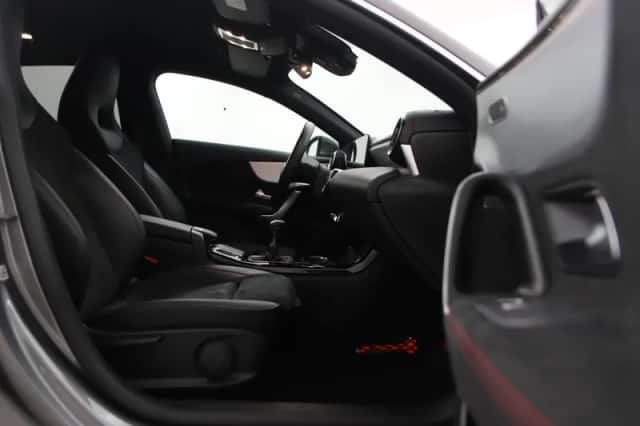 Mercedes-Benz CLA-Klasse (2020) thumbnail 5