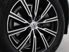 Volvo XC60 (2020) thumbnail 18