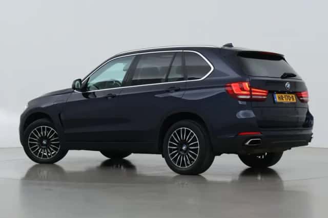 BMW X5 (2015) thumbnail 2
