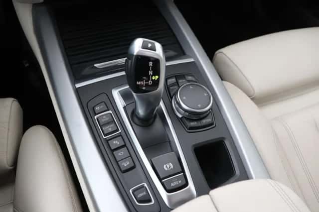BMW X5 (2015) thumbnail 32